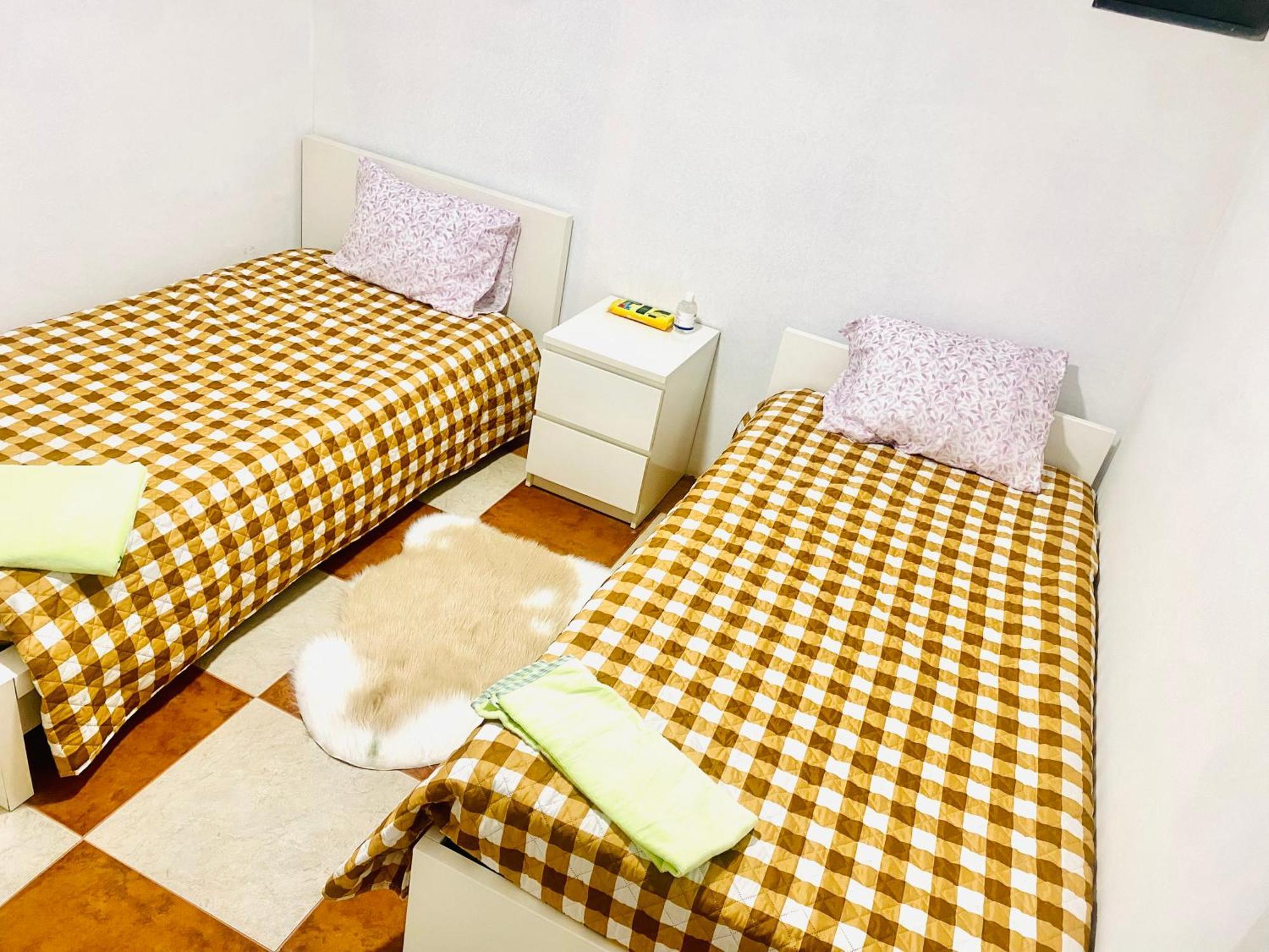 Japji Guest House Esmeriz Vitoria Bagian luar foto