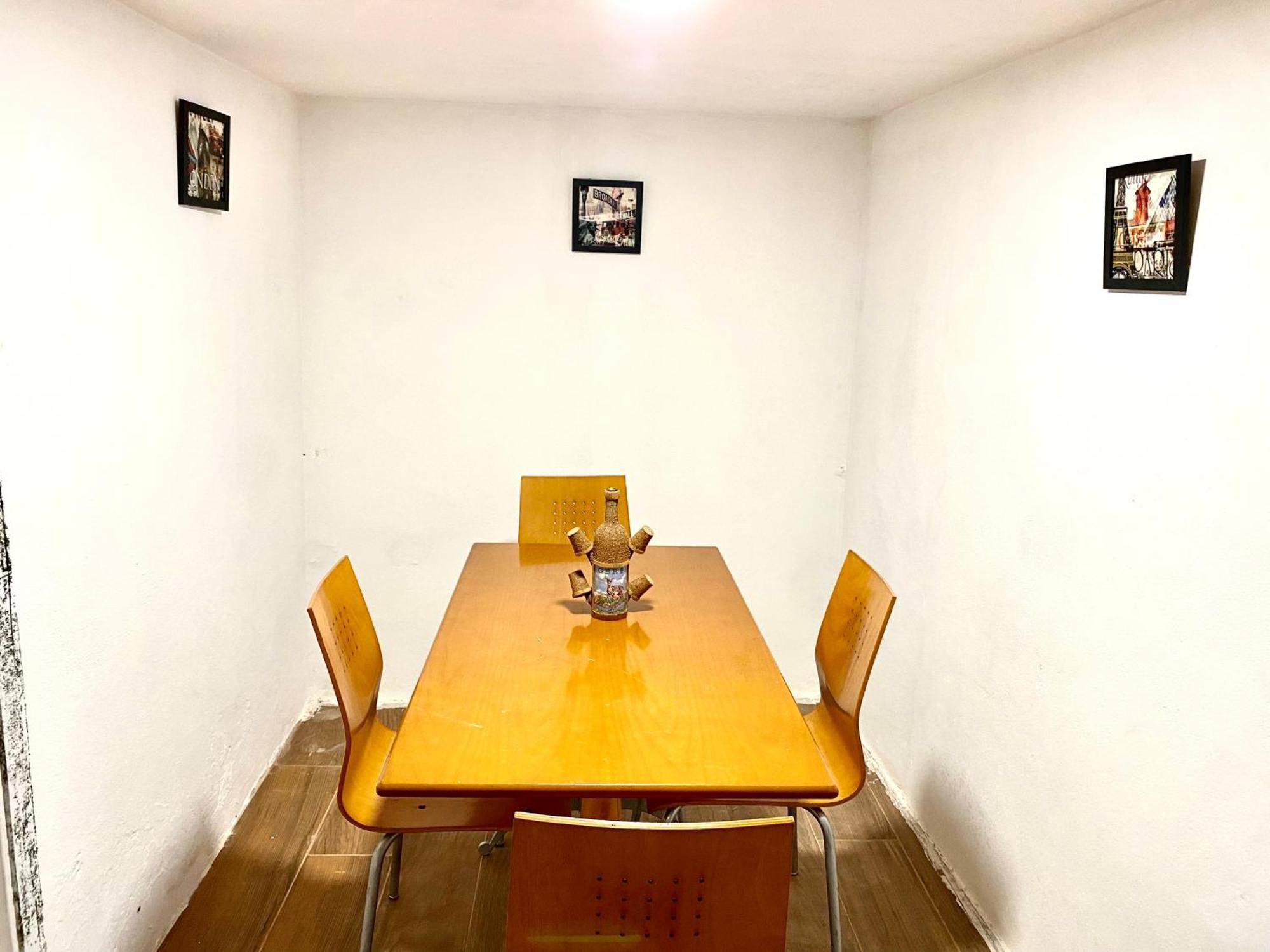 Japji Guest House Esmeriz Vitoria Bagian luar foto